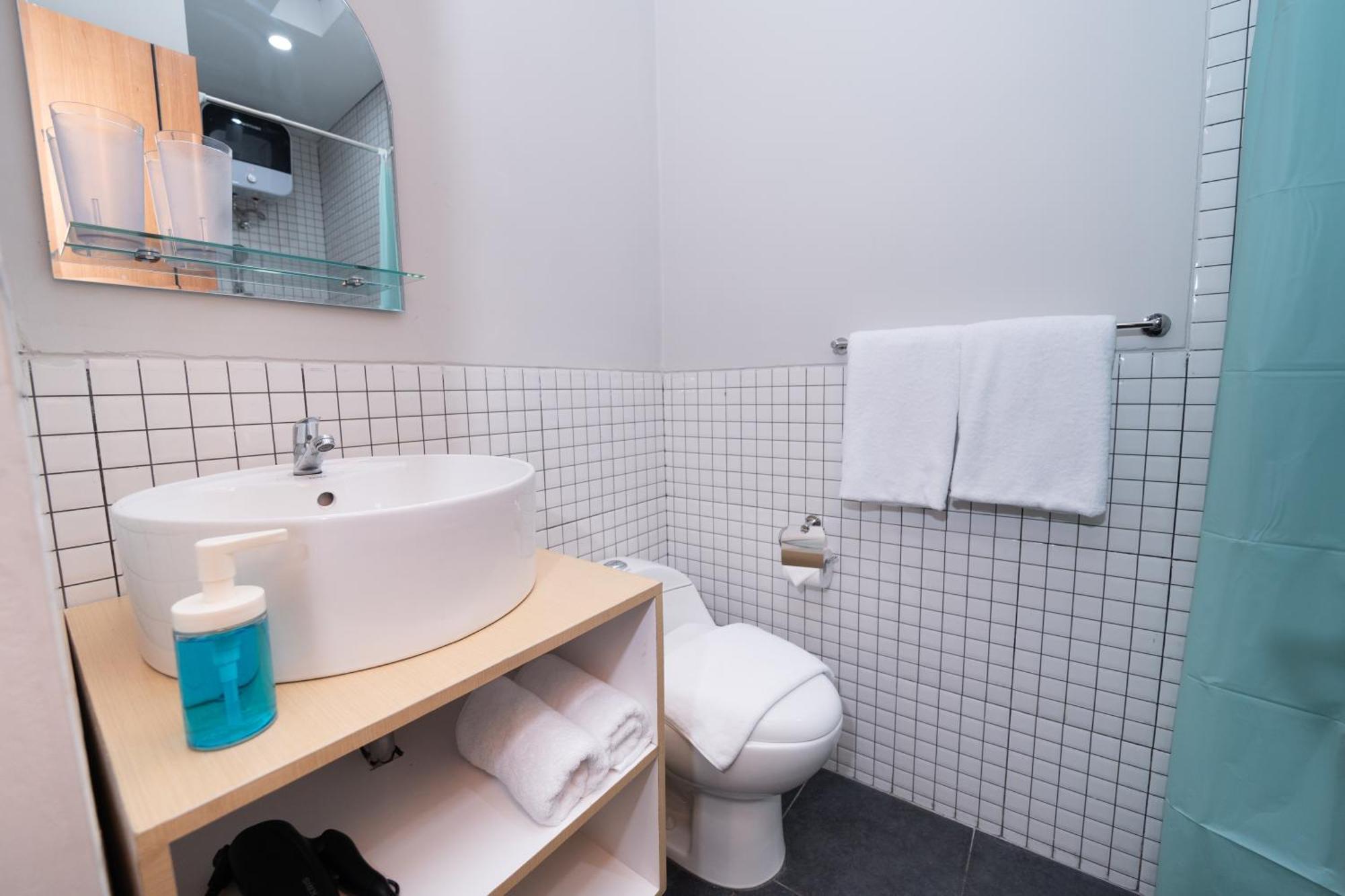 27 Apartemen Sanur (Bali)